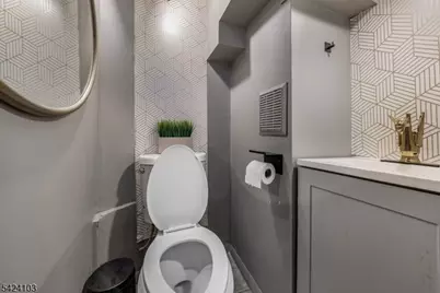 136 Davenport St, Somerville, NJ 08876 - Photo 18