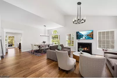 22 Smoke Rise Ln, Bedminster Township, NJ 07921 - Photo 6