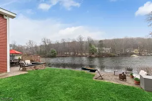 24 Broadway, West Milford Twp., NJ 07480 - Photo 28