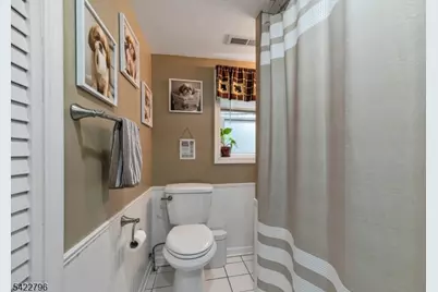 24 Broadway, West Milford Twp., NJ 07480 - Photo 14