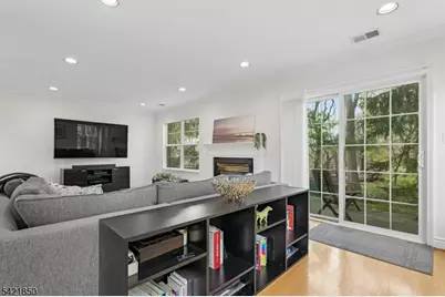 389 Digaetano Ter, West Orange Township, NJ 07052 - Photo 8