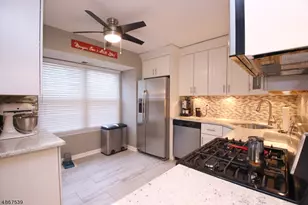 303 Brokaw Ct, Bridgewater, NJ 08807 - Photo 2