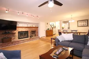 303 Brokaw Ct, Bridgewater, NJ 08807 - Photo 12