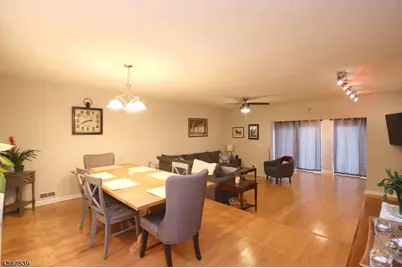 303 Brokaw Ct, Bridgewater, NJ 08807 - Photo 6