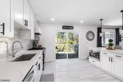 30 Melissa Dr, Totowa, NJ 07512 - Photo 4