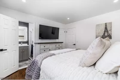 30 Melissa Dr, Totowa, NJ 07512 - Photo 12