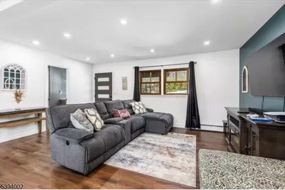 30 Melissa Dr, Totowa, NJ 07512 - Photo 20