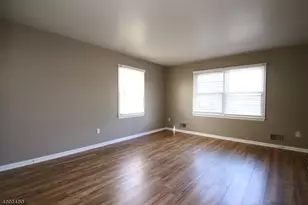 32 Hancock Ct, Raritan Township, NJ 08822 - Photo 18