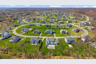 9 Donna Dr, Raritan Township, NJ 08822 - Photo 8