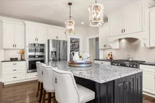 9 Donna Dr, Raritan Township, NJ 08822 - Photo 28