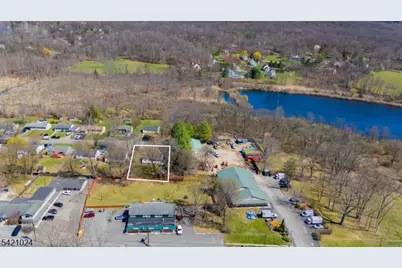 191 Lindley Ct, Andover, NJ 07821 - Photo 38