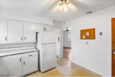 191 Lindley Ct, Andover, NJ 07821 - Photo 16