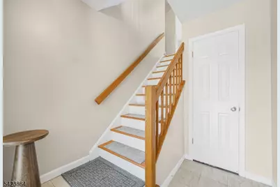 855 Valley Brook Ave #B, Lyndhurst Township, NJ 07071 - Photo 20