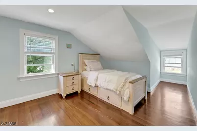 28 Harper Ter, Cedar Grove, NJ 07009 - Photo 18