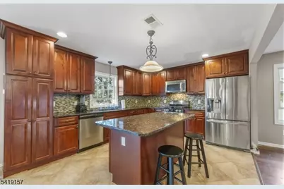 431 Raritan Rd, Linden, NJ 07036 - Photo 22