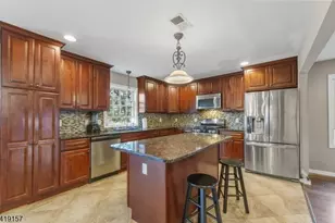 431 Raritan Rd, Linden, NJ 07036 - Photo 22