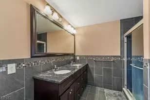 431 Raritan Rd, Linden, NJ 07036 - Photo 36