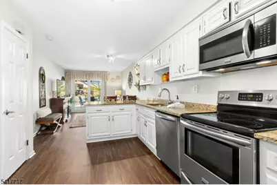 12 Maddaket Court, Scotch Plains Township, NJ 07076 - Photo 6