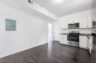 11 Carlton St, East Orange, NJ 07017 - Photo 14