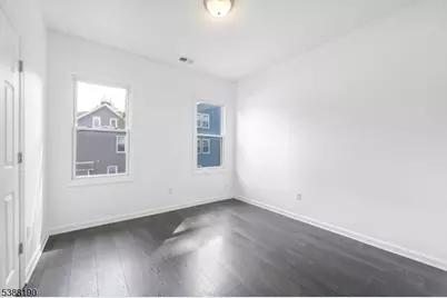 11 Carlton St, East Orange, NJ 07017 - Photo 10