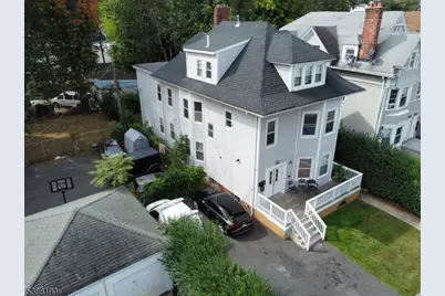 11 Carlton St, East Orange, NJ 07017 - Photo 4