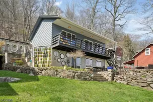 213 Hudson Ave, Hopatcong, NJ 07843 - Photo 10