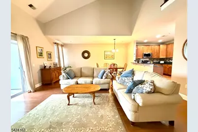 607 Brook Hollow Dr, Hanover Township, NJ 07981 - Photo 10