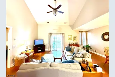 607 Brook Hollow Dr, Hanover Township, NJ 07981 - Photo 8