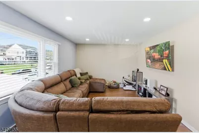 425 Midland Ave, Pompton Lakes, NJ 07442 - Photo 14