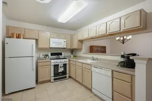 201 Merry Ln, Hillsborough Township, NJ 08844 - Photo 16