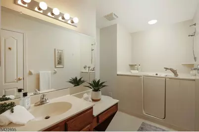 201 Merry Ln, Hillsborough Township, NJ 08844 - Photo 22