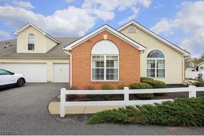 201 Merry Ln, Hillsborough Township, NJ 08844 - Photo 4