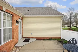 201 Merry Ln, Hillsborough Township, NJ 08844 - Photo 8