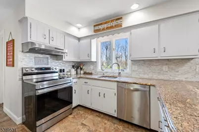 60 W Springtown Rd, Washington Township, NJ 07853 - Photo 14