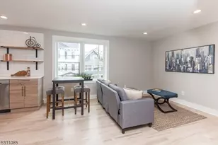 27 Mission St, Montclair, NJ 07042 - Photo 4