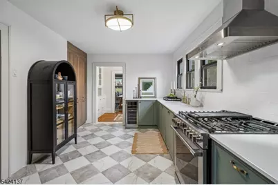 181 Mitchell St, West Orange Township, NJ 07052 - Photo 14