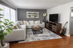 325 Oswald Pl, Union Township, NJ 07088 - Photo 1