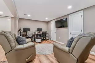 64 Ellis Rd, Holland Township, NJ 08848 - Photo 20