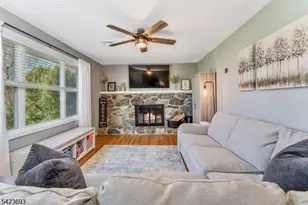 64 Ellis Rd, Holland Township, NJ 08848 - Photo 4