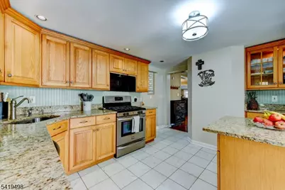 36 Decker Ave, Butler, NJ 07405 - Photo 20