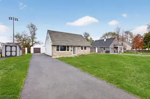 22 Farrell Ave, Ewing Township, NJ 08618 - Photo 4