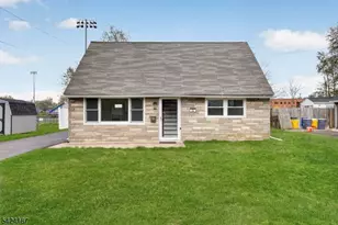 22 Farrell Ave, Ewing Township, NJ 08618 - Photo 2