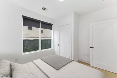 649 38th St, Union City, NJ 07087 - Photo 12