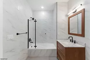 649 38th St, Union City, NJ 07087 - Photo 16