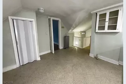 160 Chestnut St #2, Montclair, NJ 07042 - Photo 6