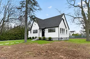 14 Harvest Ave, East Hanover Township, NJ 07936 - Photo 2