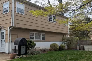 889 Fernwood Ave, Plainfield, NJ 07062 - Photo 2