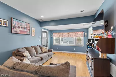 34 Avenue B, Haledon, NJ 07508 - Photo 4