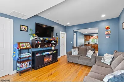 34 Avenue B, Haledon, NJ 07508 - Photo 2