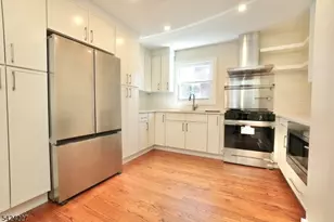 25 Sanford Ave First Floor, Belleville, NJ 07109 - Photo 6